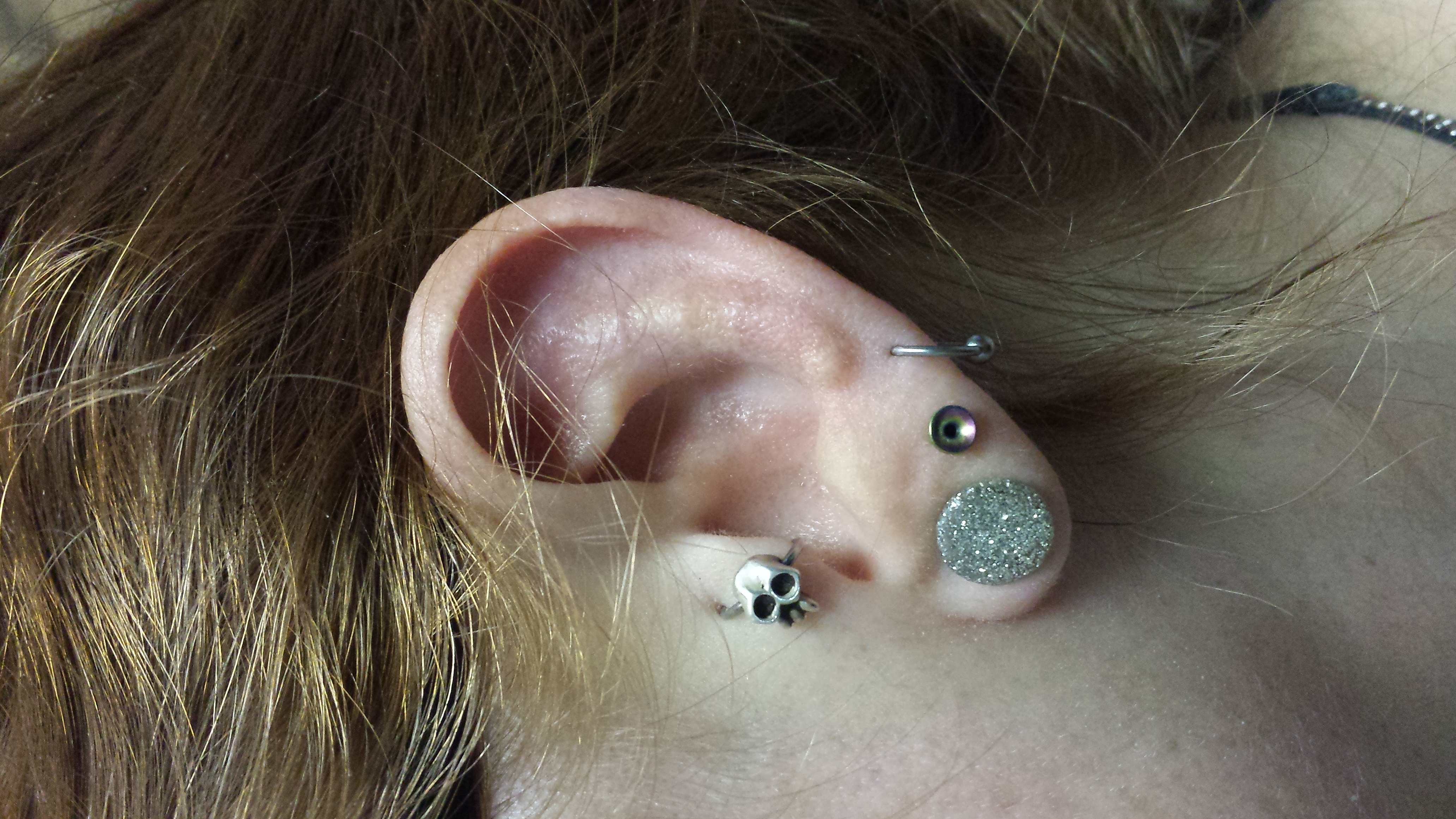 Titanium Plated Internally Threaded Eyelet (Rainbow)