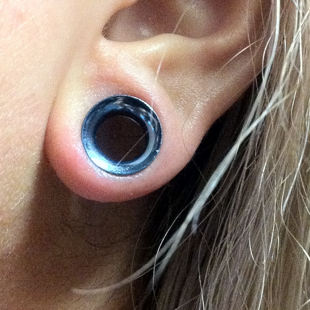 Titanium Plated Internally Threaded Eyelet (Light Blue)