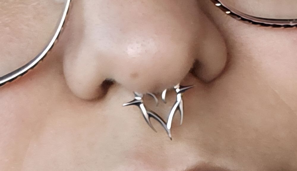 Jagged Heart Titanium Clicker For Septum