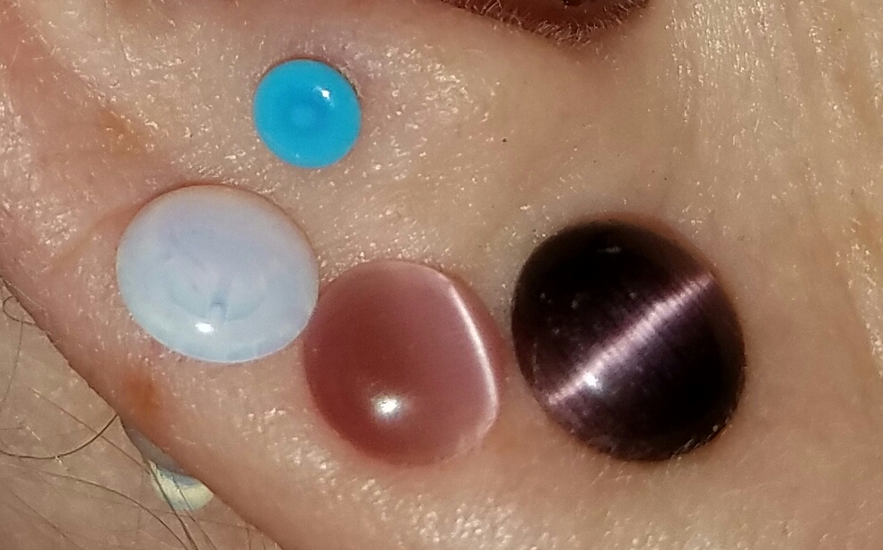 Single Flare Purple Cat Eye Plug