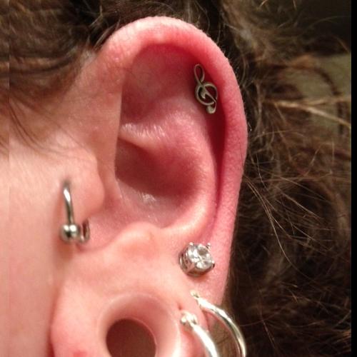 Treble Clef Tragus/cartilage Barbell