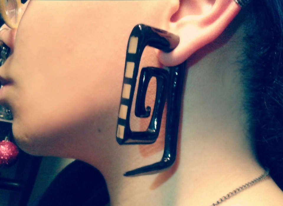 Black Horn Rectangle Spiral with Metal Inlays