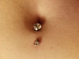 Internally Threaded Prong Set Gem Navel Customer Photo