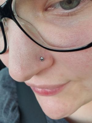 Steel Beaded Gem Nosescrew Customer Photo