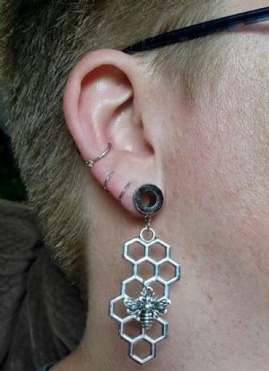 Hive Dangle Eyelets Customer Photo