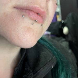 Titanium Threadless Rounded Bezel Set End Customer Photo