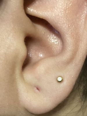 Titanium Internally Threaded Gemmed Labret Customer Photo