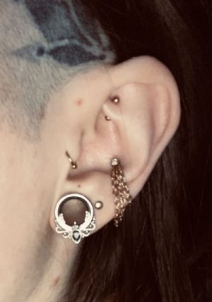 Steel Opulent Gem Eyelets Customer Photo