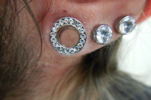 Gemmed Halo Internally Threaded Eyelets Customer Photo