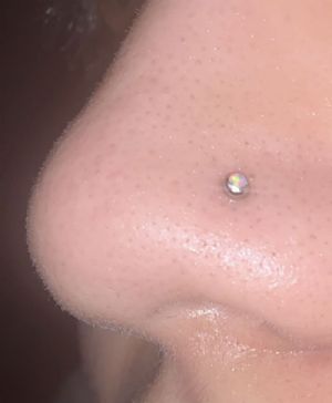 Titanium Threadless Opal Labret Customer Photo