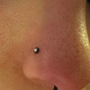 Plated Titanium Gemmed Nosescrew Customer Photo