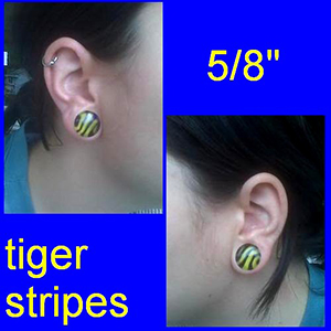 5/8 Aqua-Black Pair of Glass Single Flared Tiger Stripes Plugs 