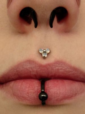Titanium Trinity Cluster Threaded End Customer Photo