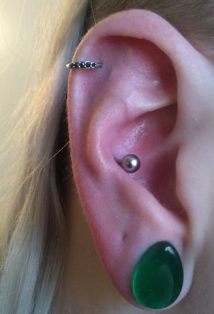 Side Set Gemmed Clicker Customer Photo