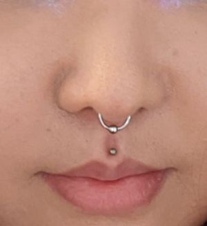 Captive Clicker Ring Customer Photo