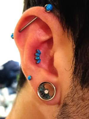 3-Prong Set Opal Ball Threaded End Customer Photo