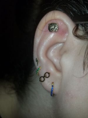 18K Gold Lightning Bolt Threadless End Customer Photo